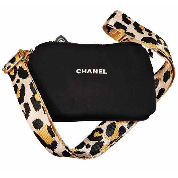 VIP Black Cosmetics Pouch Converted into Crossbody Bag, Adjustable Leopard Strap - Picture 4 of 5